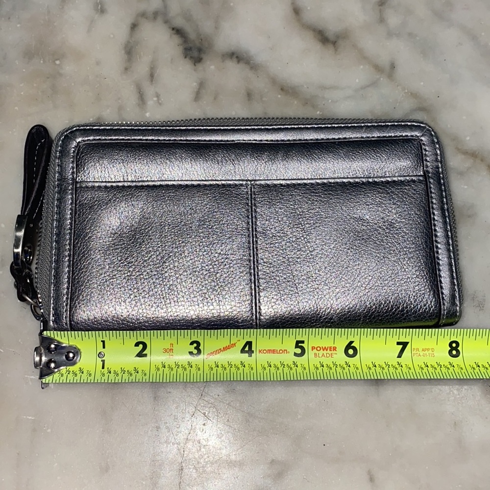 B Makowski Pewter Rutched Leather Wallet EUC - Picture 3 of 14